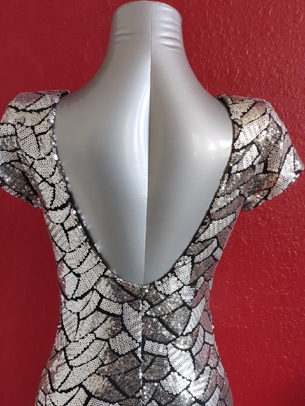 Rubber Ducky Silver & Black Sequin Open Back Short Sleeve Badycon Mini Dress - Picture 8 of 14